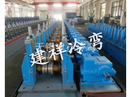 护栏板设备可以减少普通事故的发生并保障人身安全