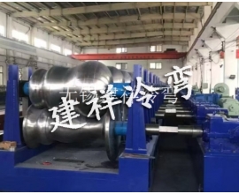 自卸王车厢板设备