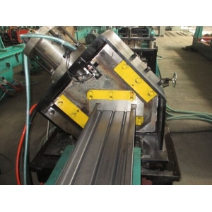 立体车库波浪板成型机设备