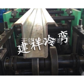 成型机设备图片 1113.JPG